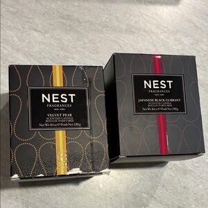 NEST Fragrances Velvet Pear and Japanese Black Currant Scented Candles